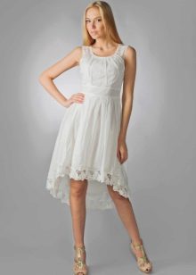 hvit kjole fra cambric