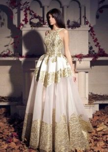 beyaz ve altın organze elbise