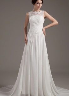 Λευκό μακρύ σατέν φόρεμα