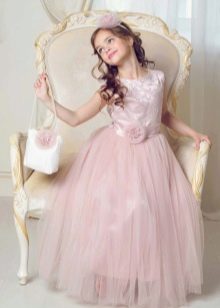 4 klasės rožinė išleistuvių suknelė