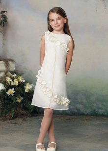 Bijela ravna haljina za maturalnu maturu 4. razreda