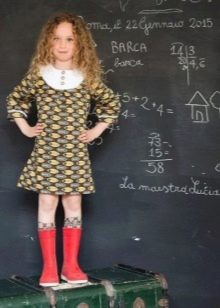 Mokyklinė suknelė mergaitėms su raštu