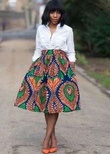 Medium Tapered Ethnic Print Skirt