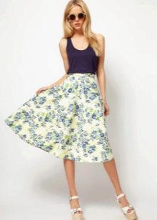Skirt bunga
