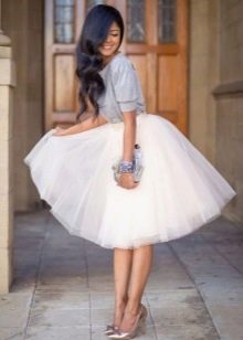 Vrstvená biela tylová sukňa