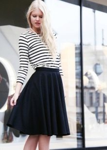 skirt midi hitam