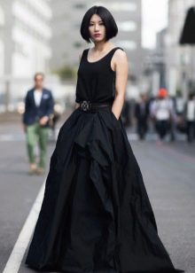 čierna sukňa po zem