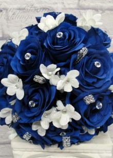 impulse Melodious bolt Νυφικό μπουκέτο τριαντάφυλλα (91 φωτογραφίες): ένας ντελικάτης γαμήλιος  συνδυασμός από μικρά τριαντάφυλλα τσαγιού με μπλε ορτανσίες και μπορντό  γαρίφαλα