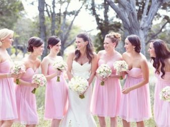 Rožinės pamergių suknelės