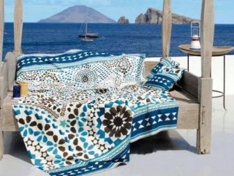 Sarong as a bedspread