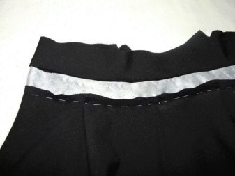 Falda semi-sol cosida (falda cónica) con un cinturón