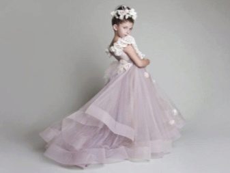 Luksusowa suknia ślubna z trenem dla dziewczynki