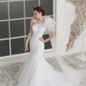 Gaun pengantin duyung dari Julia Shreiner