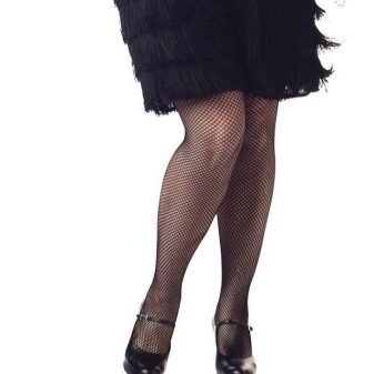 Pantofi negri din piele pentru o rochie în stilul lui Gatsby