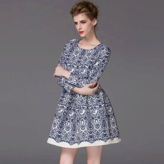 Μοντέρνο φόρεμα με πολυεπίπεδη φούστα 2016