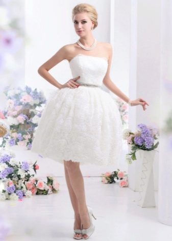 فستان زفاف قصير منتفخ جدا