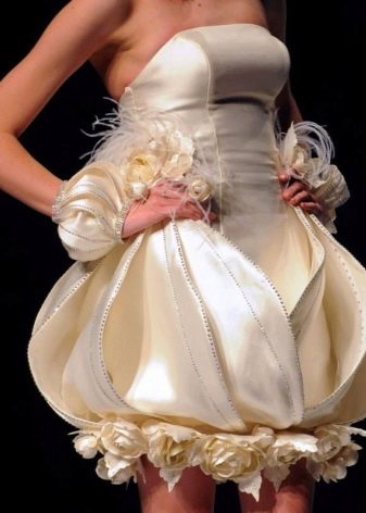Vestido de novia espeluznante de Tsai Meiyue