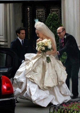 rochie de mireasa originala de Vivienne Westwood