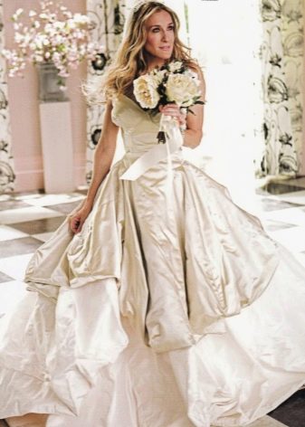 Váy cưới của Sarah Parker