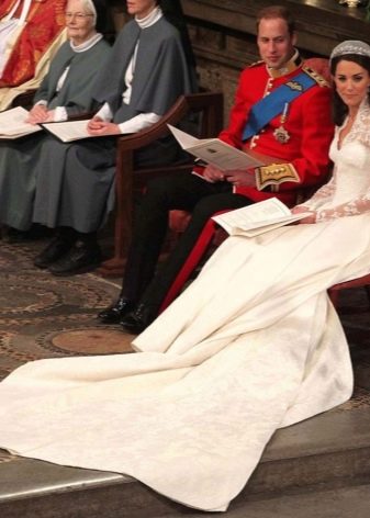 Vestido de novia con cola Kate Middleton