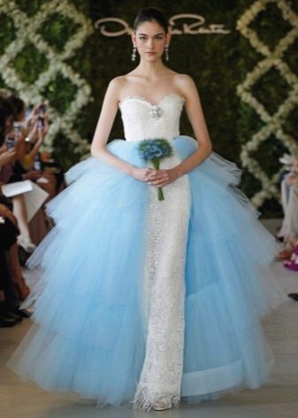 Vestido de novia con falda azul