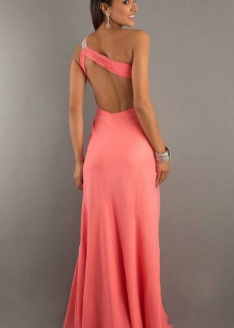 Φωτεινό κοραλί φόρεμα σε ροζ-πορτοκαλί απόχρωση