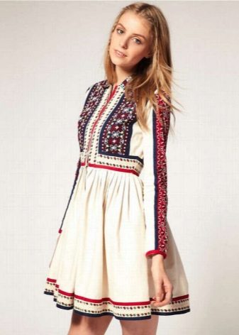 Mini ilgio rusiško stiliaus suknelė