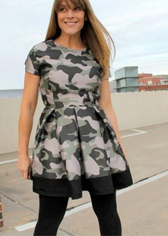 Camouflage Kleid mit weitem Rock
