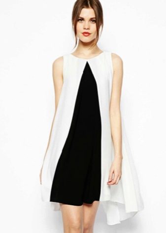 Weißes und schwarzes A-Linien-Kleid