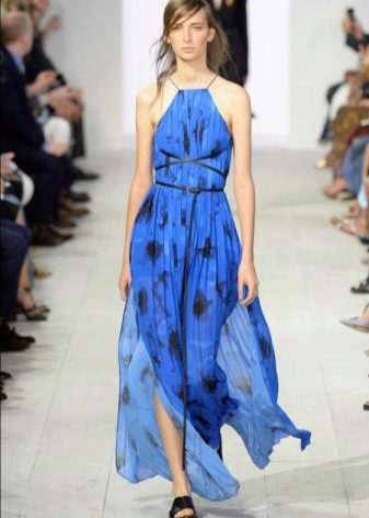 Fashionable blue dress of the spring-summer 2016 season