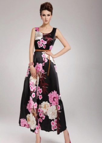 long dress in satin with flowers
