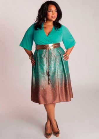 váy midi hai tông màu dành cho phụ nữ thừa cân