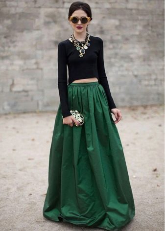 Skirt gebu hijau setinggi lantai untuk musim panas