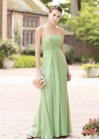 Uzun açık yeşil elbise