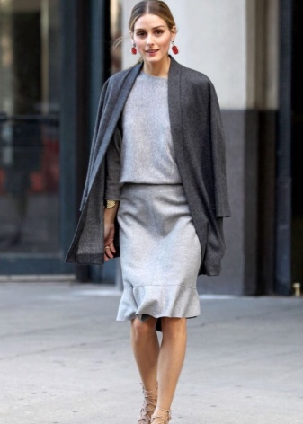 Siva svilena pencil suknja