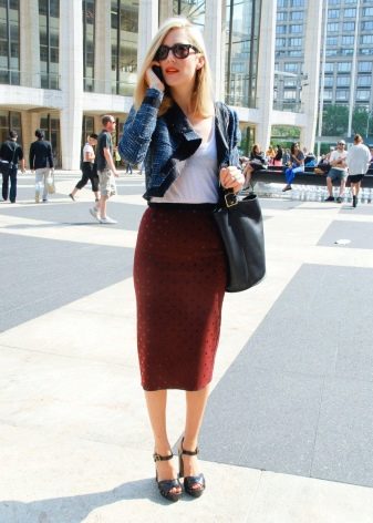 fine patterned mid-length pencil skirt