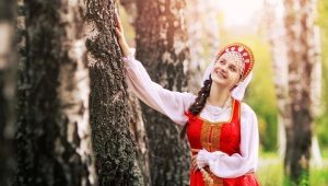 Τι είναι ασυνήθιστο για το ρωσικό sarafan;