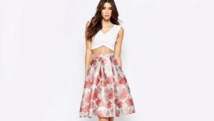Fluffy midi skirt - the magic of charm