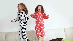 Warm children's pajamas