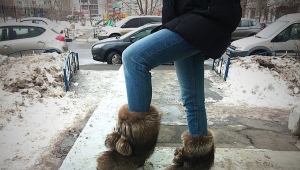 Women's natural high boots
