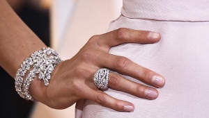 แหวนทองคำขาว