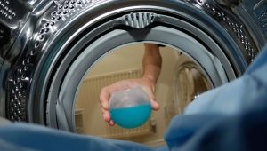 Lavar la ropa de membrana en una lavadora
