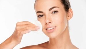 How to do facial cleansing at home?