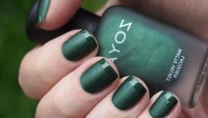 Groene matte manicure: ontwerpkenmerken en een verscheidenheid aan stijlen