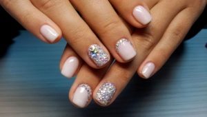 Manicure with rhinestones: interesting options for nail design and tips for implementation