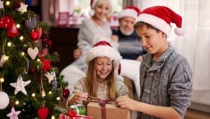 Apa yang perlu diberikan kepada kanak-kanak untuk Krismas?