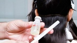 Výhody a nevýhody botoxu na vlasy
