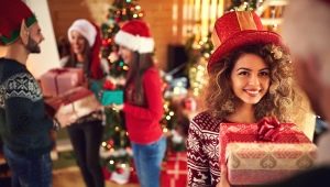 Jak vybrat vánoční dárek pro příbuzné, kolegy a přátele?