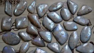 Belomorit: tulajdonságai és összehasonlítása más kövekkel
