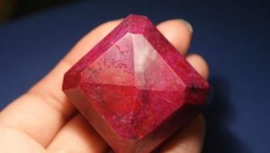 Umjetni rubin: što je to i kako ga razlikovati od prirodnog kamena?
